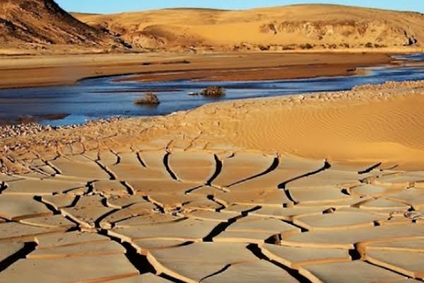 Especulación del agua y la tierra